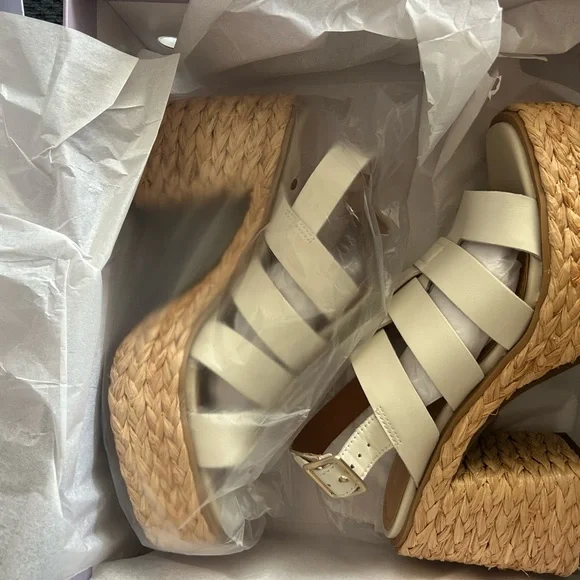 Lisa Vicky white win leather Sandals - Picture 2 of 4